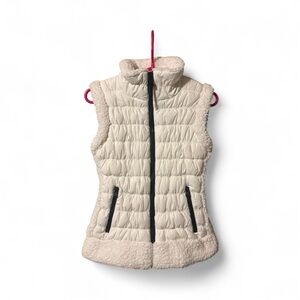 Calvin Klein Performance Quilted Vest
Size: Small